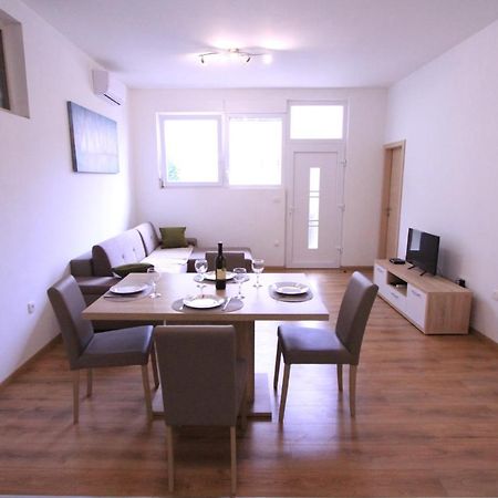 Apartman Darija Podstrana Bagian luar foto