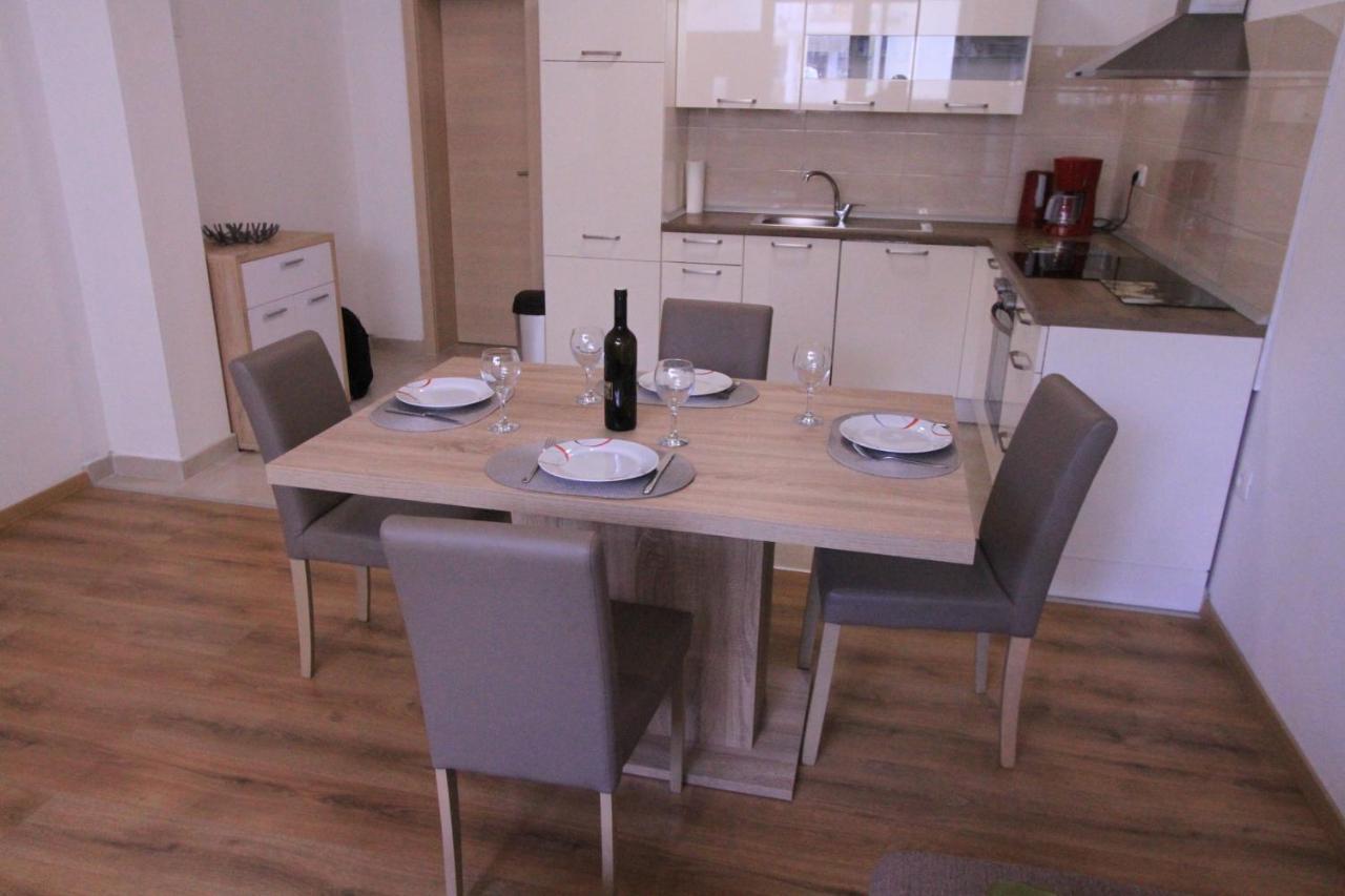 Apartman Darija Podstrana Bagian luar foto