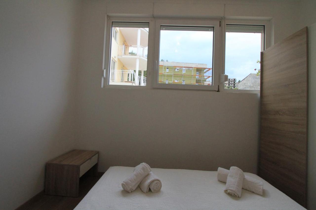 Apartman Darija Podstrana Bagian luar foto