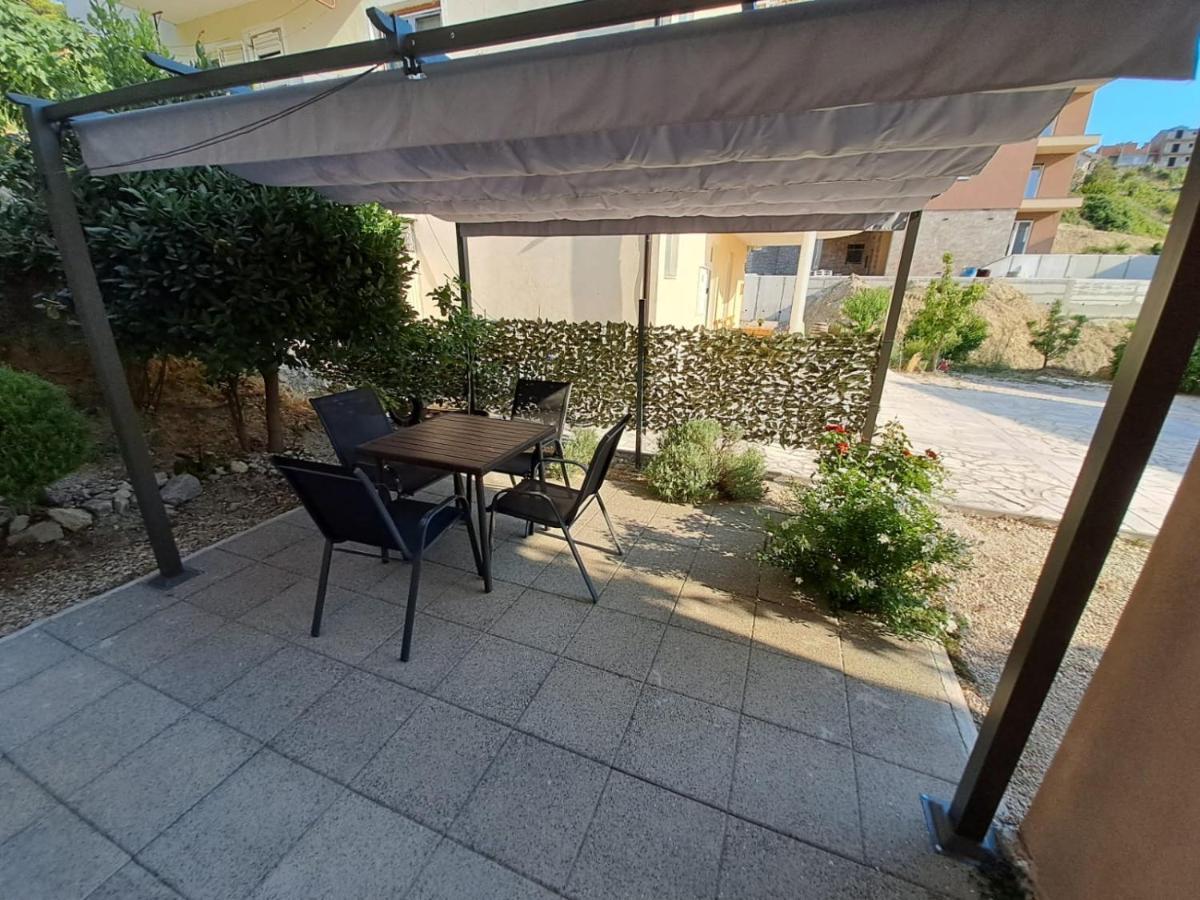 Apartman Darija Podstrana Bagian luar foto